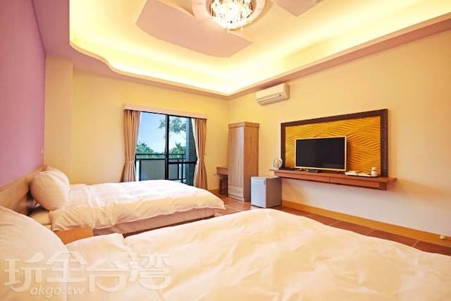 Traveler Guest House-Quadruple room-11