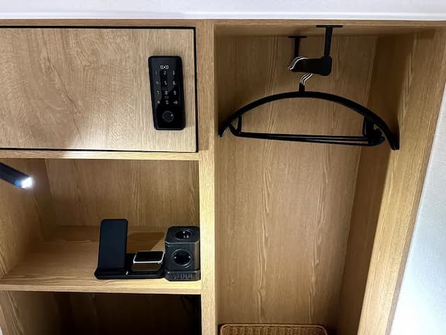 Nomad Live Hostel-男性專用宿舍房-6