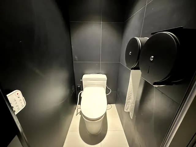 Nomad Live Hostel-VIP單人房-8