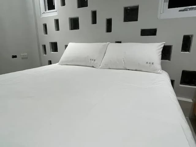 木木家｜6-7人可包棟台南包棟民宿｜老宅設計-淨白光境(101)-4