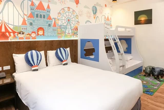 太麻里曙光渡假酒店｜限時優惠69折｜兒童遊樂場-【獨家專案】曙光樂園房（一大床＋上下舖造型兒童床）-1