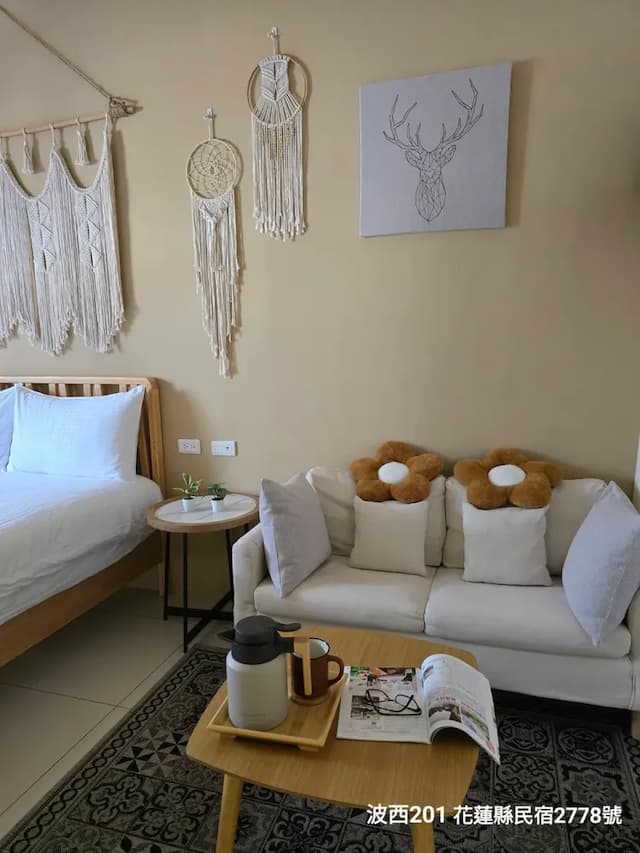 舒適雙人沙發區