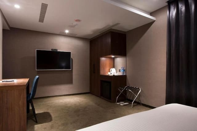 Noble Hotel-Classic double room-2