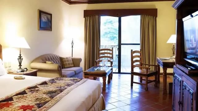 理想大地渡假飯店｜全方位大型度假村-『獨家優惠』豪華雙床房(兩中床)｜3天2夜｜2大2小-4