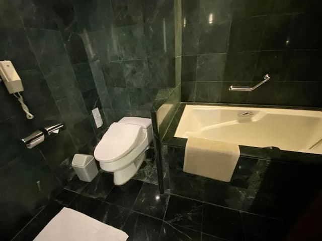 Tempus Hotel-Classic Quadruple  Room-without breakfast-5