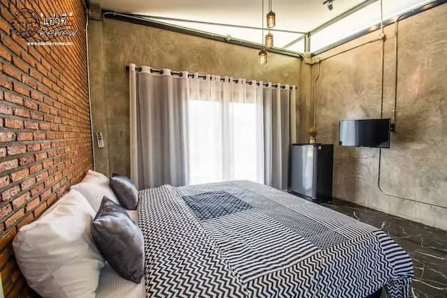 The Gargen Echo-Deluxe  poolside room-3