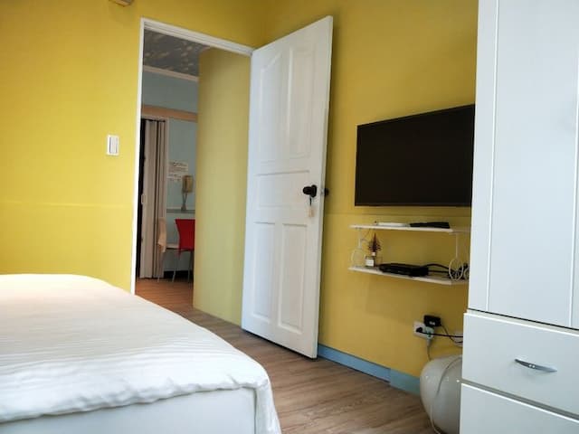 Moten Bay Hotel-Deluxe Family Six Room-4