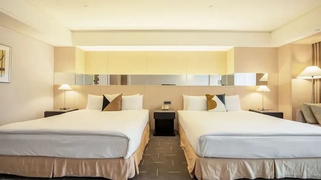 CHECK inn SELECT Taichung Dadun-Deluxe Quadruple Suite-room only-4