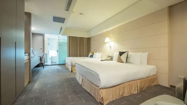 CHECK inn SELECT Taichung Dadun-Deluxe Family Suite-room only-4