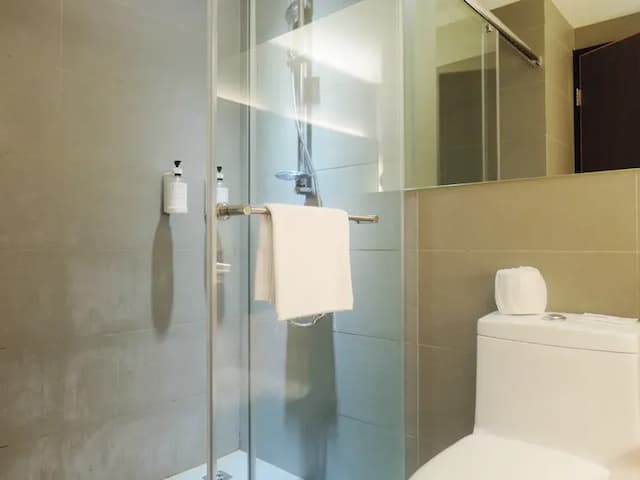 雀客藏居花蓮林森-經典雙床客房-7