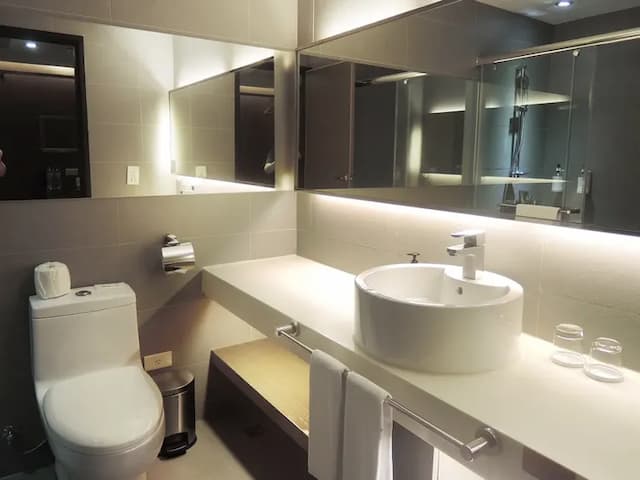 雀客藏居花蓮林森-經典雙床客房-6