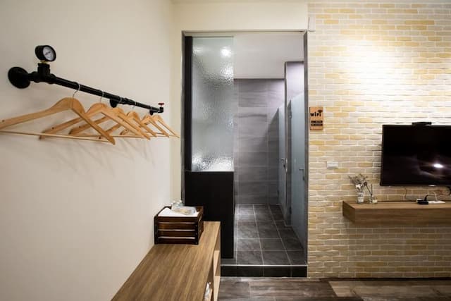 觅净拾光轻旅民宿-101 六人套房-6