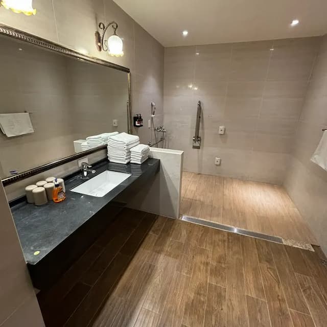 墾丁茉莉灣海景渡假酒店-友善六人房(無障礙設施)-4