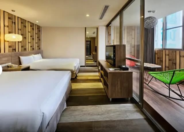 Herb Art Hotel-Luxury  Quadruple Room-2