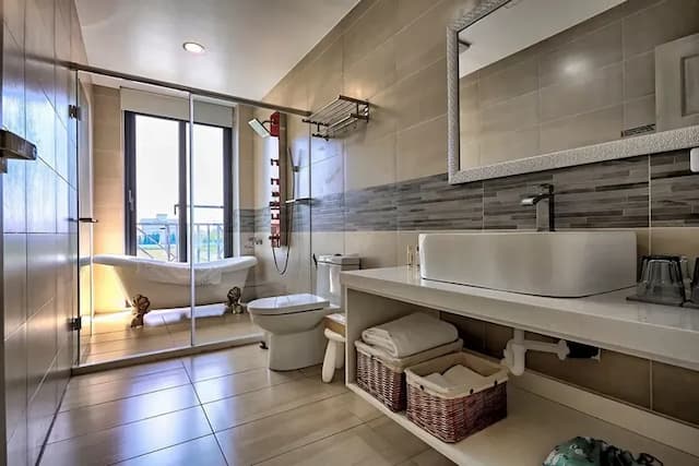 菈芙卡｜道 Villa-豪華四人房 - 有浴缸-3