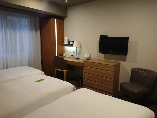 Simple+Hotel-南京復興站｜緊鄰捷運站-三人房-三張單人床-2