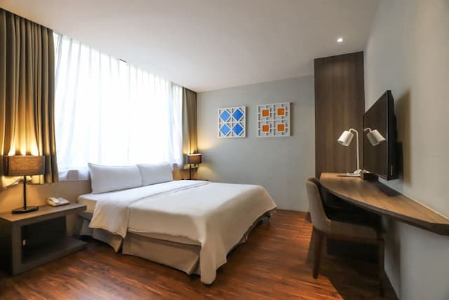 Roots Chew Hotel-Superior Double Room-8