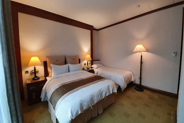 RICH GARDEN HOTEL-Executive Triple-6