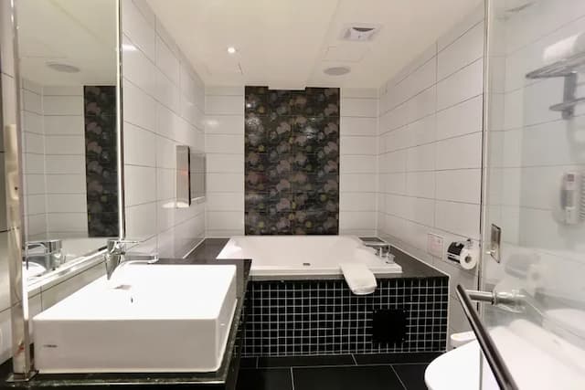 葳皇時尚飯店-經濟無窗雙人房-4