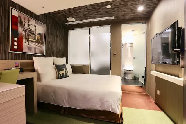 葳皇時尚飯店-經濟無窗雙人房-1