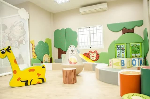 南科贊美酒店｜親子友善-精緻雙人房(一大床)-4