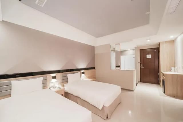 南科贊美酒店｜親子友善-精緻雙人房(兩小床)-3