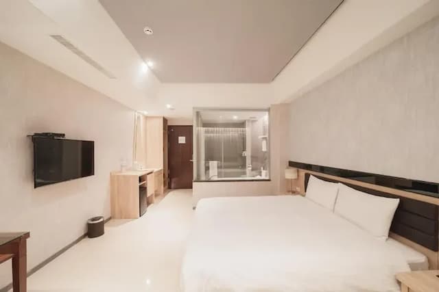 南科贊美酒店｜親子友善-豪華雙人房(一大床)-4