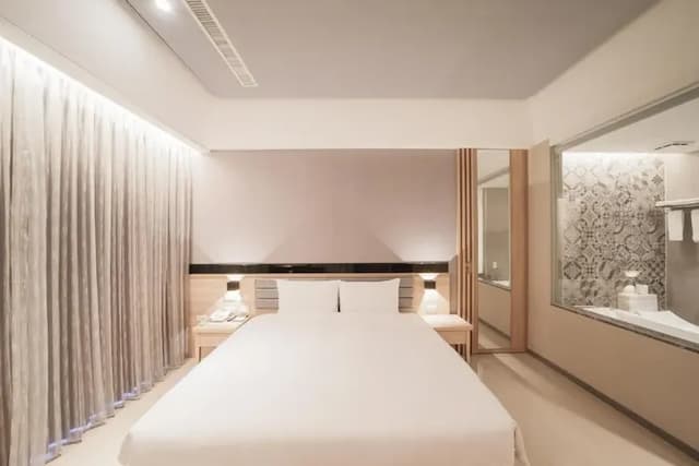 南科贊美酒店｜親子友善-豪華雙人房(一大床)-5