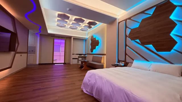 麗莎旅舘-金碧套房-15