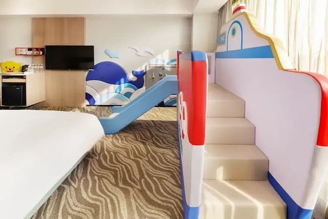 新悦花園酒店｜親子主題、寵物友善-【2026 春節專案】精緻家庭童趣房(兩大床)+溜滑梯-10
