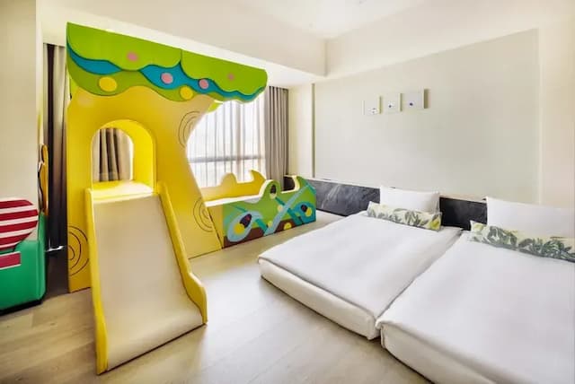 新悦花園酒店｜親子主題、寵物友善-【2026】日式童趣房A (二單床墊+一造型滑梯兒童床)-8