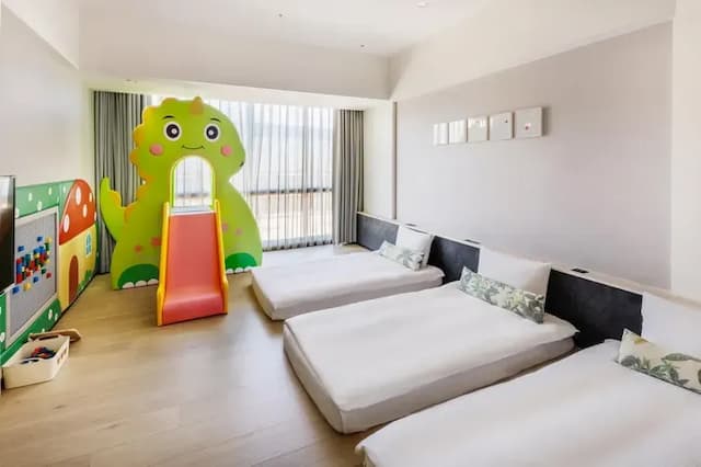 新悦花園酒店｜親子主題、寵物友善-【2026】日式童趣房B (三單床墊)+溜滑梯-1