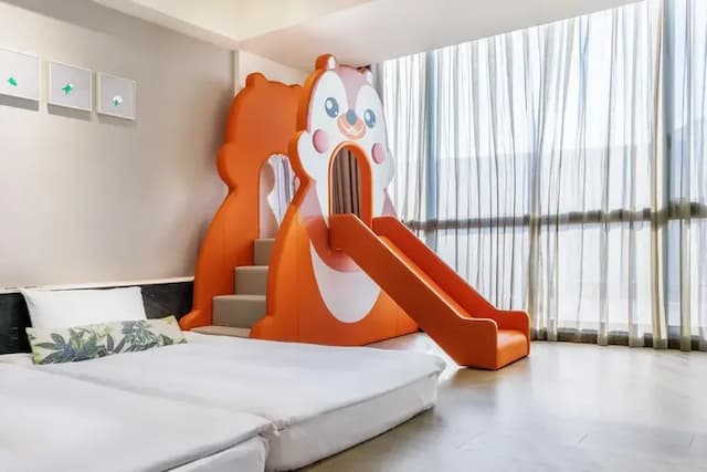 新悦花園酒店｜親子主題、寵物友善-【2026】日式童趣房B (三單床墊)+溜滑梯-4