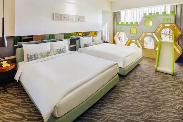 新悦花園酒店｜親子主題、寵物友善-【2026】精緻家庭童趣房(兩大床)+溜滑梯-4