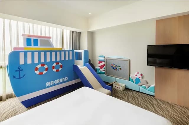 新悦花園酒店｜親子主題、寵物友善-【2026】精緻家庭童趣房(兩大床)+溜滑梯-7