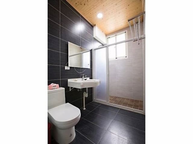 Yijun Homestay-one double bed room-6