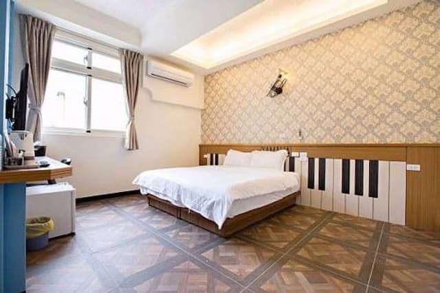 Yijun Homestay-one double bed room-5