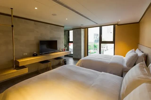 Q21 Hotel ｜帝后大飯店｜高雄音樂中心-【麗星郵輪獨享】四人房-1