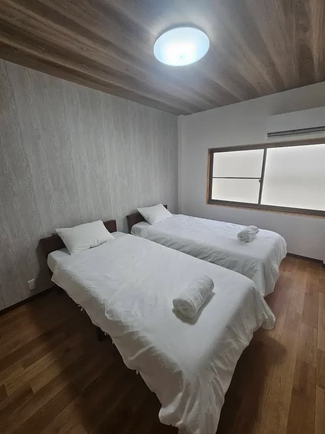 三樓後單人床*2