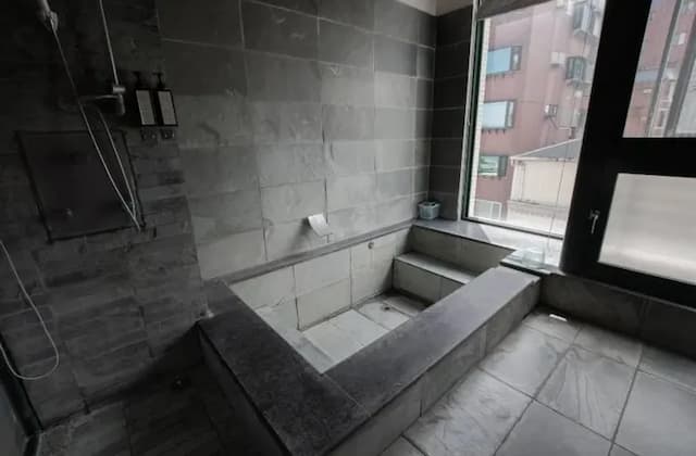 奢華樓中樓四人房