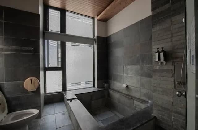 奢華樓中樓四人房