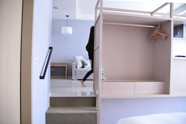 Jolley Hotel-Deluxe Room (One Big Bed)-4