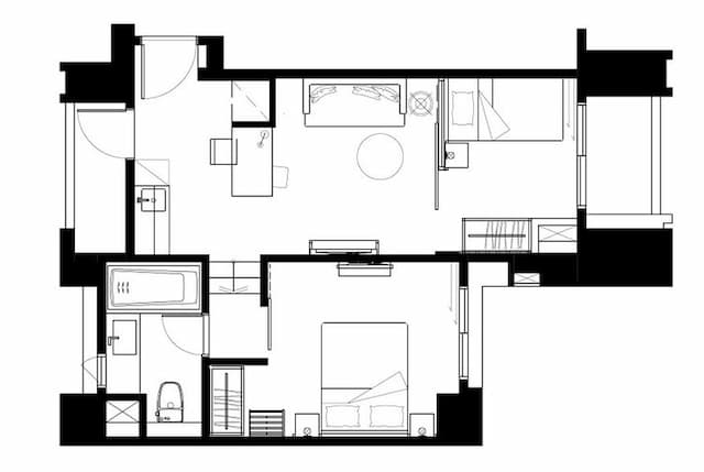 Jolley Hotel-Corner Suite (one big bed and one small bed)-5