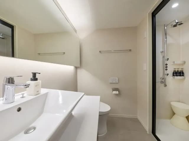 【星野集團】OMO5 橫濱馬車道-高級特大雙人床房【不挑房】-4