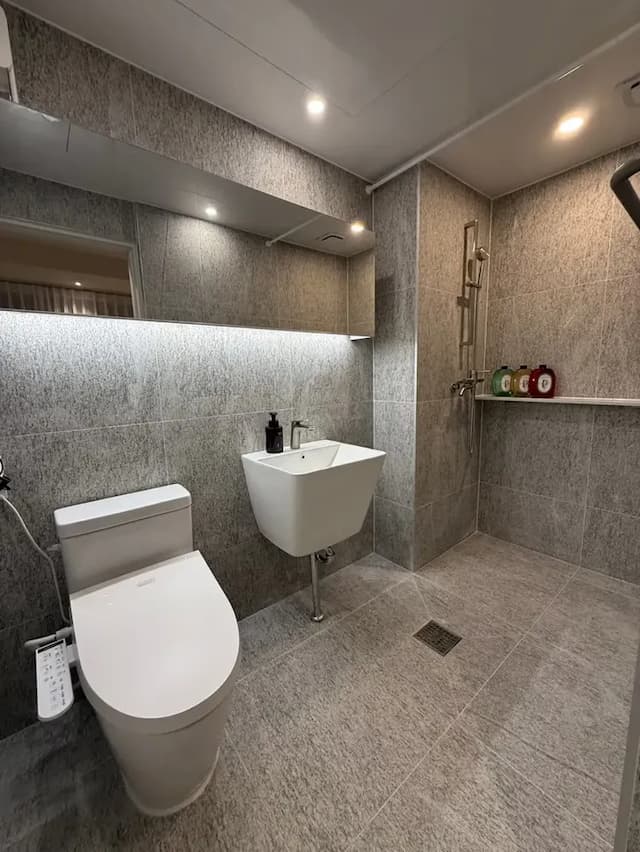 Minsu new home-Oasis 延南 #21 (Arex 弘益大學站步行 5 分鐘)-6