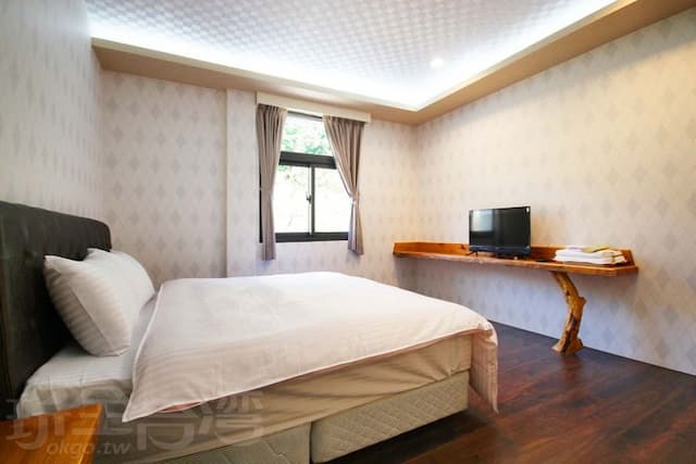 Weifeng Resort-Luxury quadruple room-2