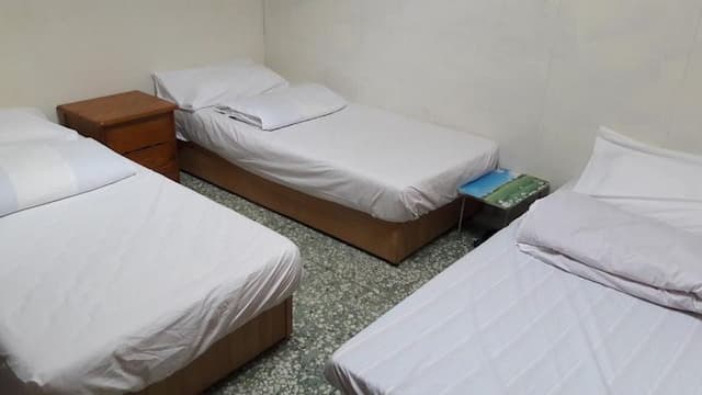 海霞您的家 民宿-同遊3人房 ( 3個單人床)-1