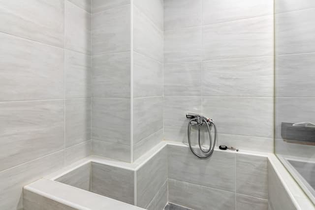 日月潭兒茶宿｜附電梯、地點便利、乾淨舒適-高級雙人房-附浴缸-無窗-303-8