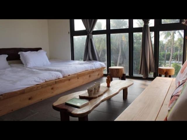 White house 35 B&B-Quadruple Room With Sea View-8