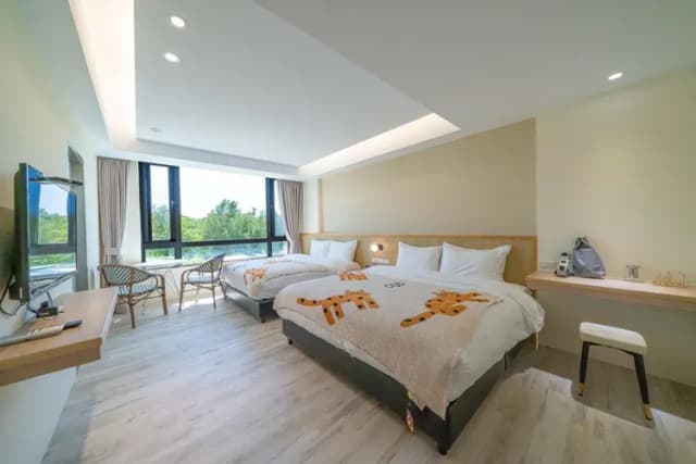 那云半山villa｜花蓮泳池包棟-12-24人六間房包棟方案-12